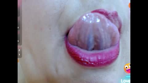 Snapshot of kerly_doll chatting on 12-22-24, 09:53 K E R L Y online show from 12-22-24, 09:53