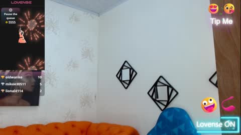 Snapshot of kerly_doll chatting on 01-03-25, 09:36 K E R L Y online show from 01-03-25, 09:36