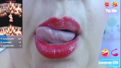Snapshot of kerly_doll chatting on 01-07-25, 08:10 K E R L Y online show from 01-07-25, 08:10
