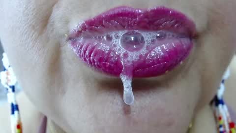 Snapshot of kerly_doll chatting on 01-18-25, 03:16 K E R L Y online show from 01-18-25, 03:16
