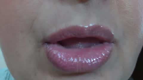 Snapshot of kerly_doll chatting on 02-13-25, 06:27 K E R L Y online show from 02-13-25, 06:27