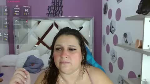 Snapshot of kerly_doll chatting on 06-18-26, 09:47 K E R L Y online show from 06-18-26, 09:47