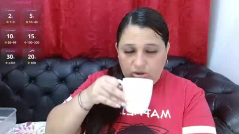 Snapshot of kerly_doll chatting on 06-22-26, 01:19 K E R L Y online show from 06-22-26, 01:19