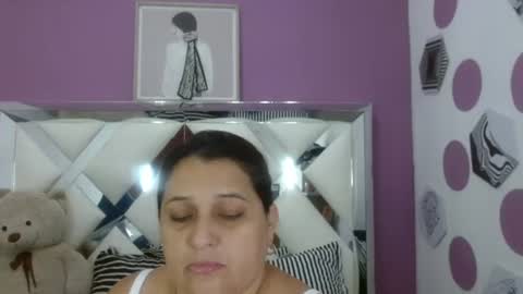 Snapshot of kerly_doll chatting on 07-17-26, 11:28 K E R L Y online show from 07-17-26, 11:28