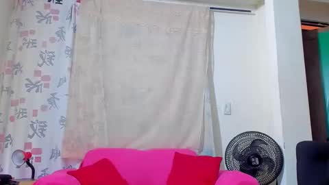 Snapshot of kerlysmith24 chatting on 06-05-26, 01:28 Kerlysmith24 online show from 06-05-26, 01:28