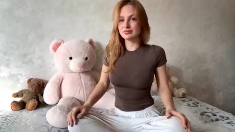 Elizabeth online show from 12-02-25, 01:44