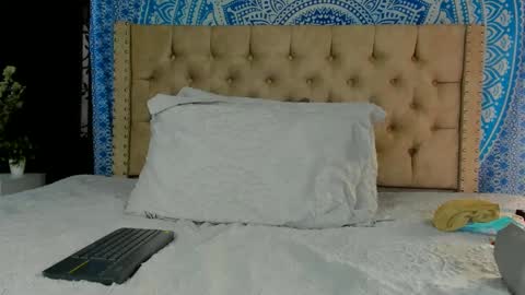 Snapshot of keryhillson chatting on 12-28-24, 01:28 Kery Hillson online show from 12-28-24, 01:28