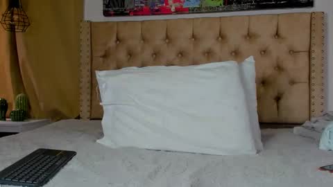Snapshot of keryhillson chatting on 02-06-25, 12:16 Kery Hillson online show from 02-06-25, 12:16