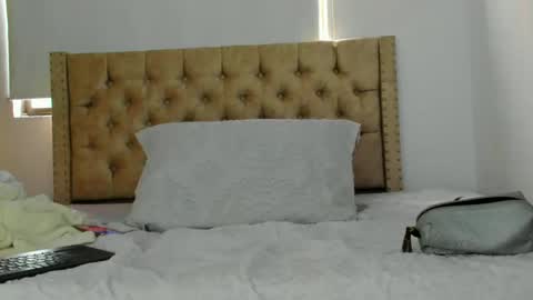 Snapshot of keryhillson chatting on 09-14-25, 02:16 Kery Hillson online show from 09-14-25, 02:16