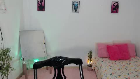 Mia  online show from 10-08-25, 03:42