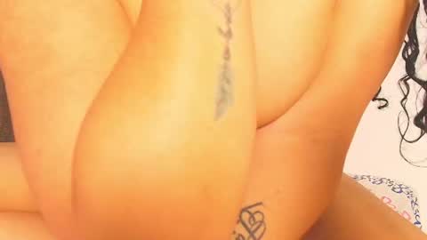 Snapshot of kesha_rosse_ chatting on 06-18-26, 09:14 KESHA online show from 06-18-26, 09:14