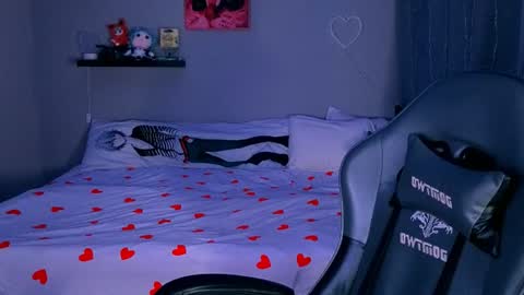 Snapshot of keti_moon chatting on 07-18-26, 06:23 Keti 3 online show from 07-18-26, 06:23