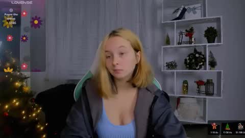 Ketrin online show from 12-21-25, 06:09