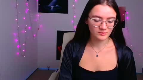 Snapshot of ketrin_pirsss chatting on 12-06-24, 06:59 Ketrin online show from 12-06-24, 06:59