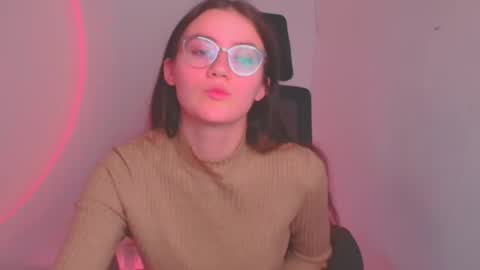 Snapshot of ketrin_pirsss chatting on 12-12-24, 03:48 Ketrin online show from 12-12-24, 03:48