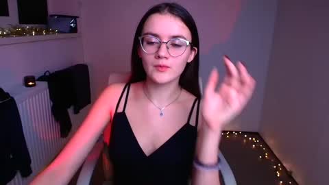 Snapshot of ketrin_pirsss chatting on 12-29-24, 11:18 Ketrin online show from 12-29-24, 11:18