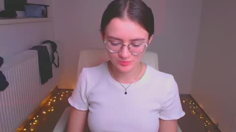 Snapshot of ketrin_pirsss chatting on 01-31-25, 10:52 Ketrin online show from 01-31-25, 10:52