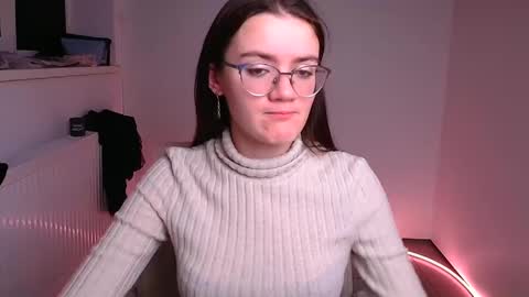 Snapshot of ketrin_pirsss chatting on 02-10-25, 03:24 Ketrin online show from 02-10-25, 03:24