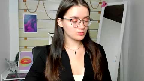 Snapshot of ketrin_pirsss chatting on 09-09-25, 06:24 Ketrin online show from 09-09-25, 06:24