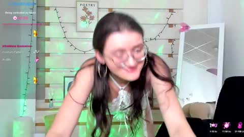 Snapshot of ketrin_pirsss chatting on 09-25-25, 04:11 Ketrin online show from 09-25-25, 04:11