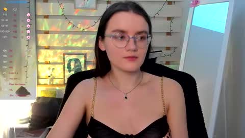 Snapshot of ketrin_pirsss chatting on 10-14-25, 01:50 Ketrin online show from 10-14-25, 01:50