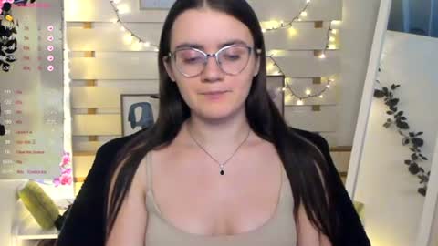 Snapshot of ketrin_pirsss chatting on 11-21-25, 07:34 Ketrin online show from 11-21-25, 07:34