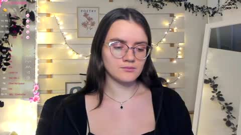 Snapshot of ketrin_pirsss chatting on 11-22-25, 07:24 Ketrin online show from 11-22-25, 07:24