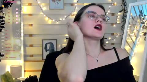 Snapshot of ketrin_pirsss chatting on 12-04-25, 08:28 Ketrin online show from 12-04-25, 08:28