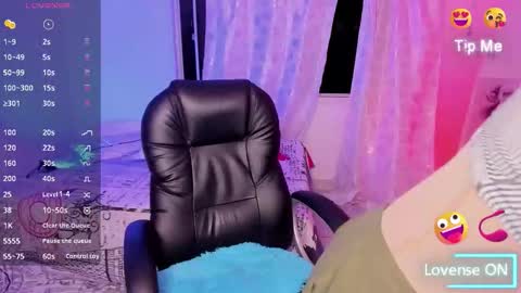 Snapshot of ketzia_doll chatting on 10-25-25, 12:29 Ketzia online show from 10-25-25, 12:29