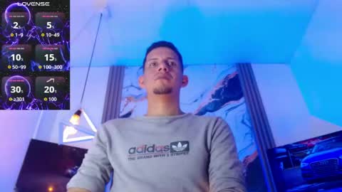 Snapshot of kevin__max_ chatting on 06-10-26, 03:07 Kev online show from 06-10-26, 03:07