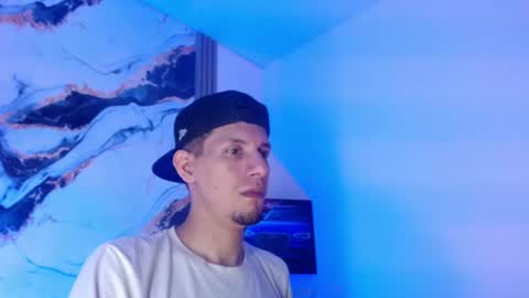 Snapshot of kevin__max_ chatting on 06-15-26, 09:17 Kev online show from 06-15-26, 09:17