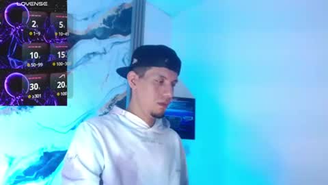 Snapshot of kevin__max_ chatting on 06-19-26, 03:22 Kev online show from 06-19-26, 03:22