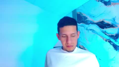 Snapshot of kevin__max_ chatting on 06-20-26, 07:16 Kev online show from 06-20-26, 07:16