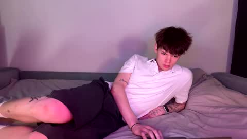 Snapshot of kevin_bucks chatting on 02-13-26, 02:35 Kevin online show from 02-13-26, 02:35