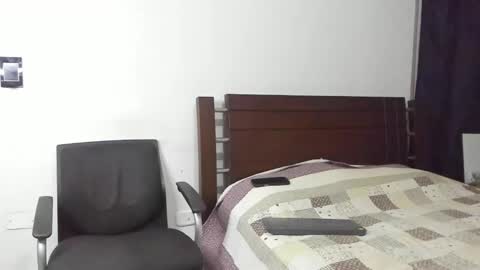 kevin_malone22 online show from 09-21-25, 02:02