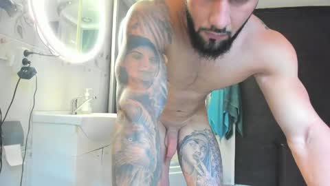 Snapshot of kevin_muscle1 chatting on 05-31-26, 11:28 Kevin online show from 05-31-26, 11:28