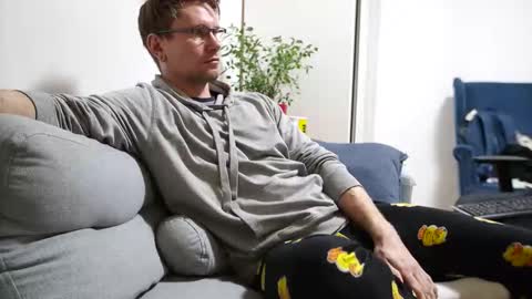 Kev online show from 12-15-25, 07:23