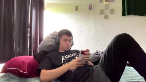 kevinderon1 online show from 04-18-26, 08:31