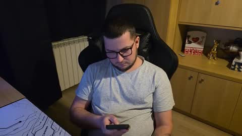 Kevinn online show from 02-05-26, 02:16