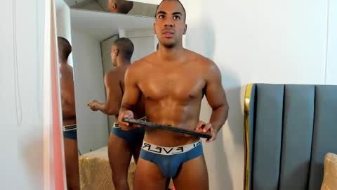 Snapshot of kevinxblack chatting on 10-19-25, 12:33 sebastian online show from 10-19-25, 12:33