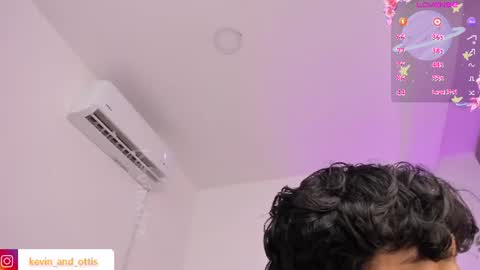 Snapshot of kevinxlvx chatting on 07-22-26, 06:11 kevin and ottis online show from 07-22-26, 06:11