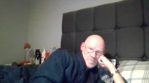 kevlooking4sez online show from 11-29-25, 12:35