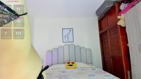 Snapshot of keylly_cute chatting on 01-14-25, 11:58 keylly online show from 01-14-25, 11:58