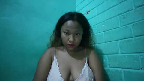 Snapshot of kezia0910 chatting on 12-04-25, 01:59 kezia0910 online show from 12-04-25, 01:59