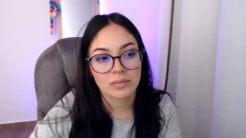 Liss online show from 11-24-25, 01:49