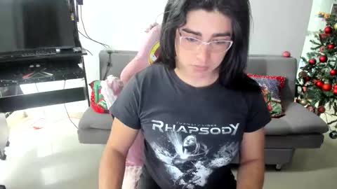 Snapshot of khalifa_gold chatting on 12-02-25, 07:31 Khalifa Kasumi online show from 12-02-25, 07:31