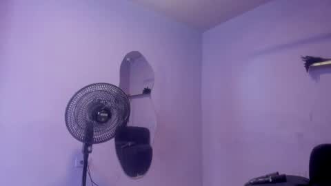 Snapshot of khaterine_hot_1 chatting on 05-13-26, 07:22 Kathe Hot online show from 05-13-26, 07:22