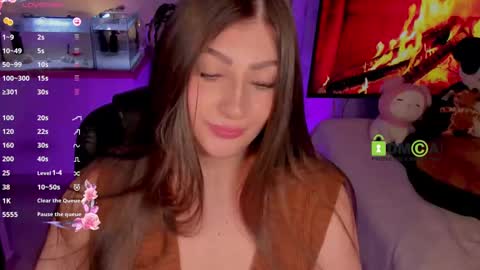 Snapshot of khionebesset chatting on 12-29-24, 08:55 Khi. online show from 12-29-24, 08:55