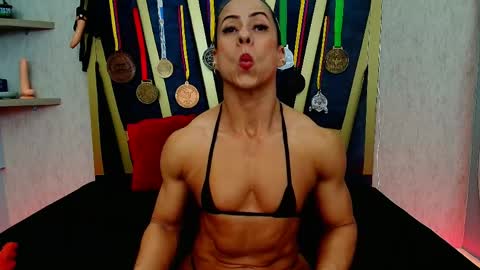 Snapshot of khloe_rossich chatting on 06-06-26, 06:01 online show from 06-06-26, 06:01