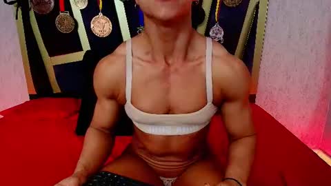 Snapshot of khloe_rossich chatting on 07-09-26, 07:18 online show from 07-09-26, 07:18